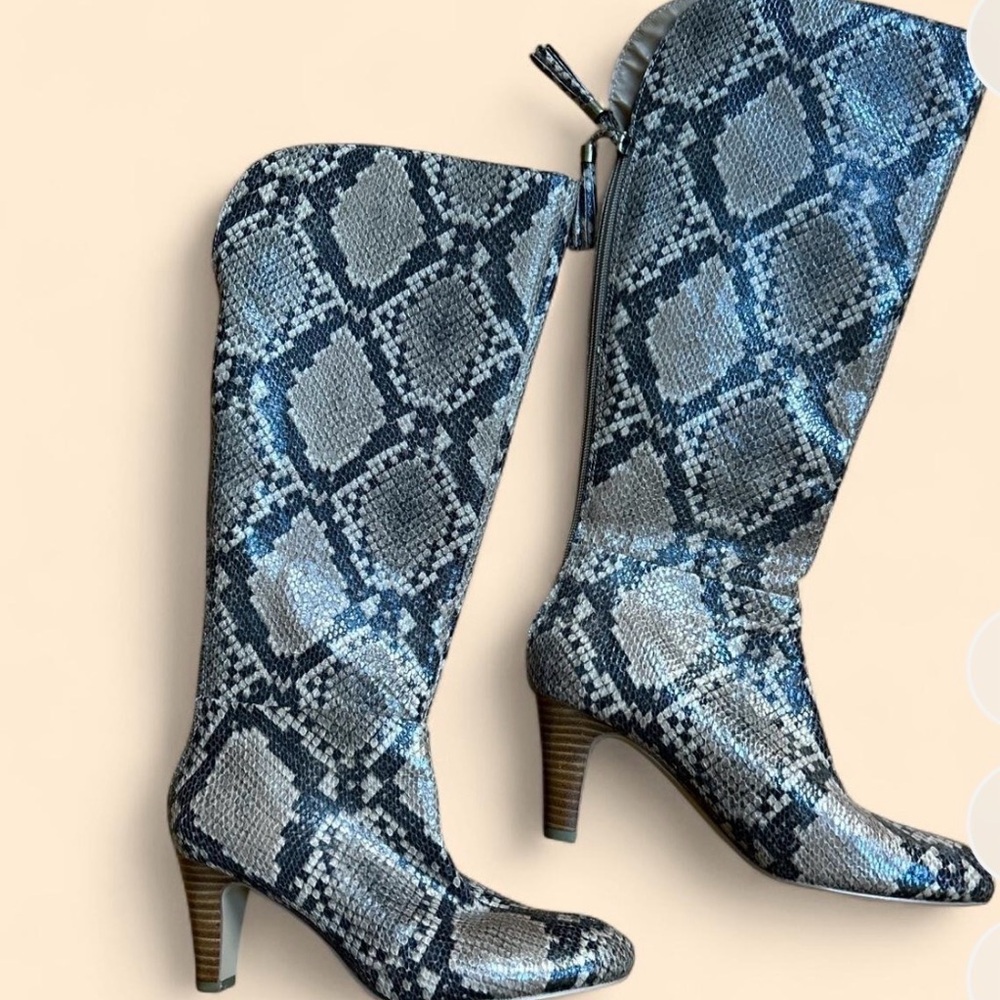 NWOT Y2K Bandolino Snakeskin Patterned Heeled Boots